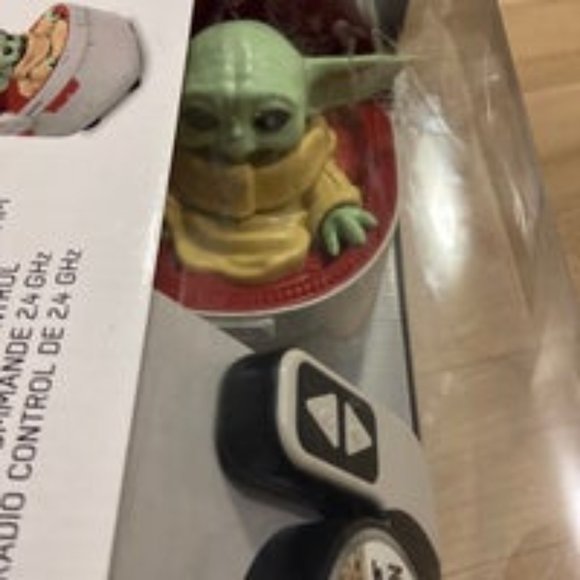 STAR WARS THE MANDALORIAN, GROGU AND HOVER PRAM, BABY YODA, RADIO CONTROL - Picture 9 of 10